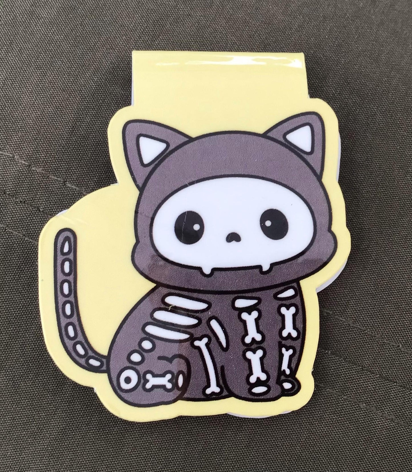 Halloween Cat Magnetic Bookmark: Costume Animal Page Marker