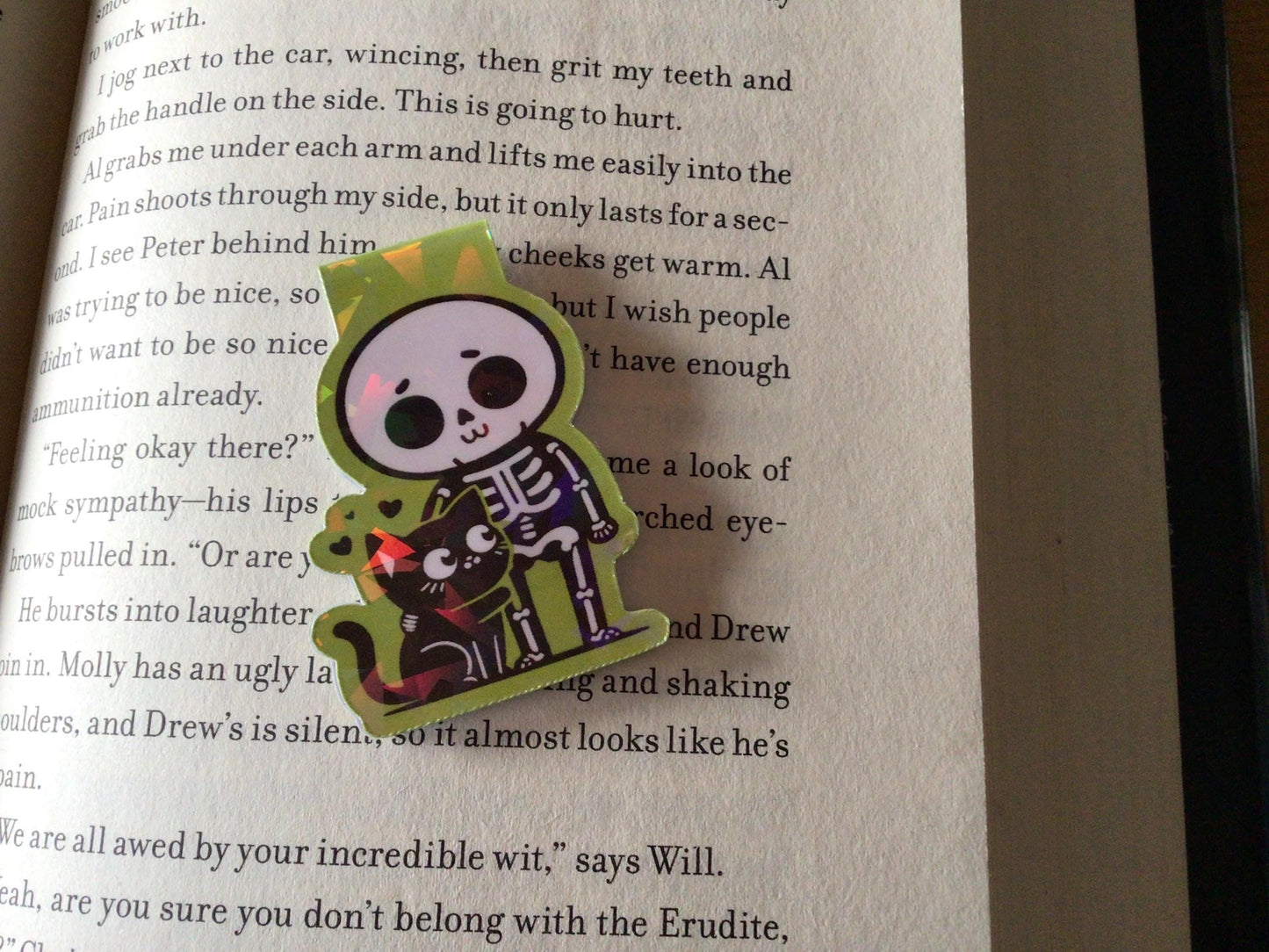 Cat Magnetic Bookmark – Spooky Skeleton Reading Accessory