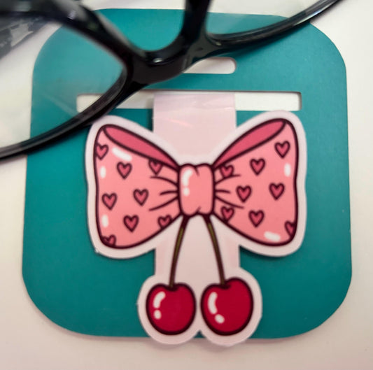 Charming and Feminine Magnetic Bookmarks